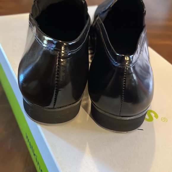 (176) NWT ladies black flats by Walking Cradles. Size 6 1/2 narrow - Picture 7 of 9